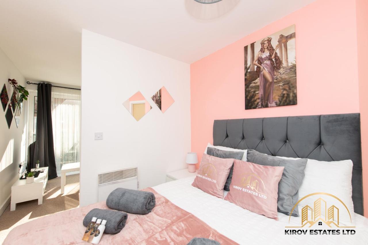 Aphrodite Apartment - The Lust Of Town Саутхамптън Екстериор снимка